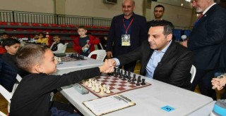 Çiğli Belediyesi’nden Satranç Turnuvası