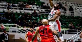 Bornova Belediyesi Karşıyaka, Antalya Güneşi'ni yendi