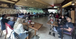 MHP Karşıyaka'dan ''Esnaflar soruyor'' programı