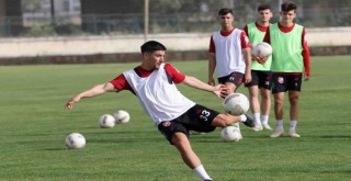 Karşıyaka, Sapanca deplasmanında