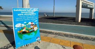 ''Temiz bir çevre için yere atma çöpe at''