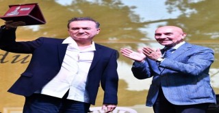 İzmir Edebiyat Festivali Murathan Mungan’la başladı