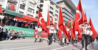 Cumhuriyetimizin 100. Yılı Muhteşem Törenlerle Kutlanıyor