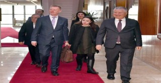 Finlandiya Büyükelçisi İzmir Büyükşehir Belediyesi’ni ziyaret etti