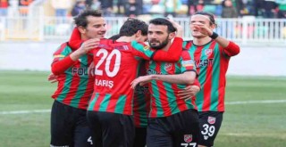 Karşıyaka moral buldu