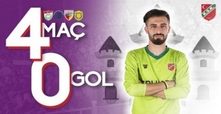 Kaf Kaf'ın kalesi gole kapalı...