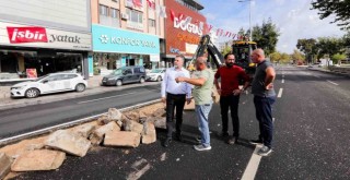 Bayraklı’da sokaktan yönetim