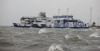 İzmir'de vapur seferleri iptal...