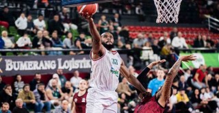 Pınar Karşıyaka, UCAM Murcia karşısında