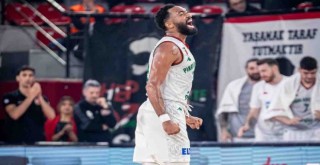 Pınar Karşıyaka, Darüşşafaka'yı ağırlıyor