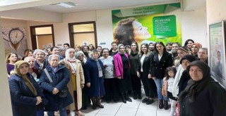 Ak Parti Karşıyaka Kadın Kolları'ndan KETEM iş birliğiyle seminer