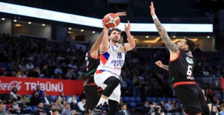 Pınar Karşıyaka tamam devam maçında