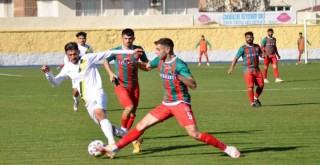 Eksik Karşıyaka, Osmaniyespor'a kaybetti