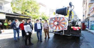Bayraklı Belediyesi 90 bin noktayı dezenfekte etti