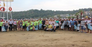 Menderes’te plaj temizliği