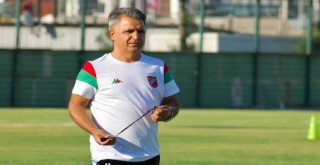 Basatemür: Dış transferde 8-10 oyuncu alacağız