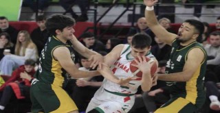 Karşıyaka'nın gençleri Gelişim Koleji'ne farklı kaybetti