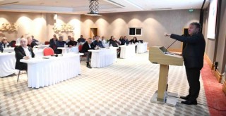 Bornovalı muhtarlarla yıl sonu değerlendirme toplantısı