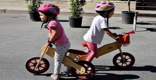 Karşıyaka'da otomobilsiz gün...