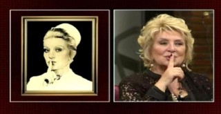 Sus işareti yapan hemşireyi canlandıran Tunca'dan sağlıkçılara mesaj