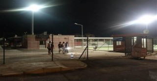 Halı sahada kan aktı...