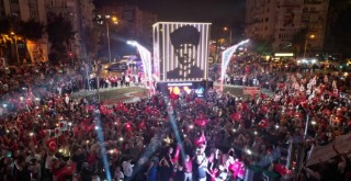 Atatürk Anıtı’na muhteşem açılış