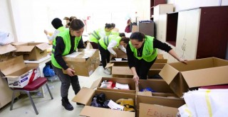 Bayraklı Belediyesi depremzedelere kucak açtı