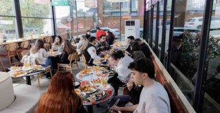 Balçova’da uzak doğu lezzeti hizmete girdi: Kore In Balçova