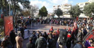 Buca İstiklal Marşı’nı hep birlikte okudu