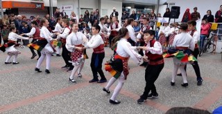 27. Uluslararası Karşıyaka Çocuk Şenliği devam ediyor...