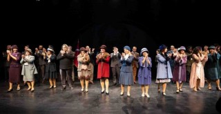 İzBBŞT şehit yakınları ve gaziler için sahne aldı