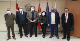 Disk Emekli-Sen’den Başkan Tugay’a ziyaret