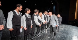 Sanatseverlere müjde Soyer'den: Şehir Tiyatroları ikinci sahnesine kavuşuyor