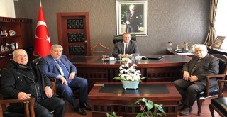 Hayırseverler Kaymakam Çalışır'ı ziyaret etti