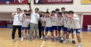 Bilfen Cup'ta şampiyon İzmir