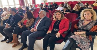 Karşıyaka Halk Eğitim'den anlamlı kutlama