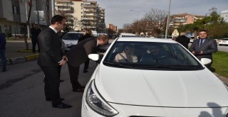 Karşıyaka’da yaya öncelikli trafik uygulaması ilgi gördü