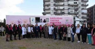 Karşıyakalı İş Kadınları'ndan muhteşem 8 Mart kutlaması