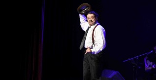 Karabağlar, Bir Garip Orhan Veli'yle buluştu