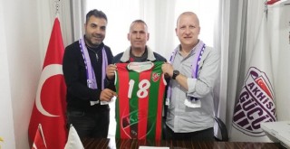 Voleybolda Karşıyaka Akhisargücü kardeşliği