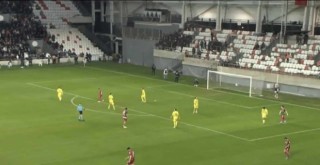 Eskişehirspor taraftarı trübün terk etti