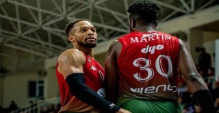 Pınar Karşıyaka'nın ilk deplasman galibiyeti Büyükçekmece'den