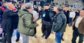 Cicibaş Manisalı taraftarlarla gerginlik yaşadı