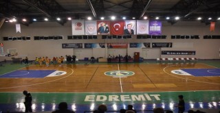 Karşıyaka Çarşı Koleji maça çıkmadı