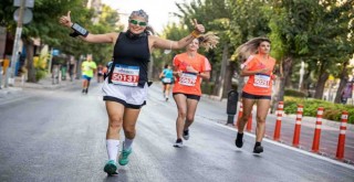 Maratonİzmir’in 2021 teması ''Sürdürebilirlik''