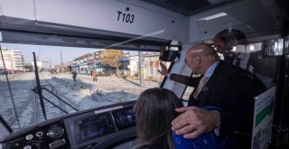 Çiğli Tramvayı’nda ilk test sürüşü...