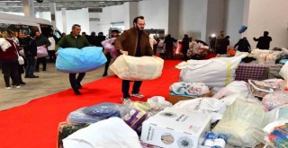 İzmirliler tek yürek