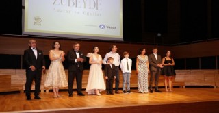 Zübeyde, Analar ve Oğullar filminin İzmir Galası yapıldı