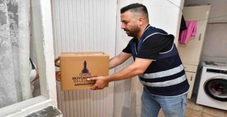 İzmir Büyükşehir’den bayram için gıda kolisi desteği