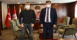 Haluk Levent Başkan Tugay'ı ziyaret etti